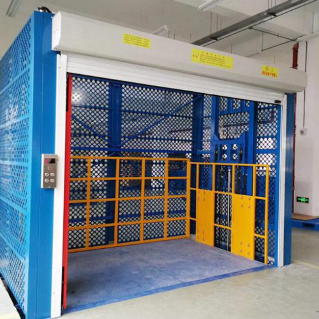 屏山导轨式升降货梯